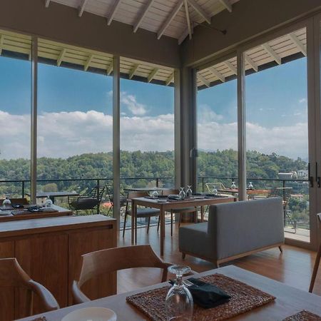 Rivora Heights Hotel Kandy Buitenkant foto