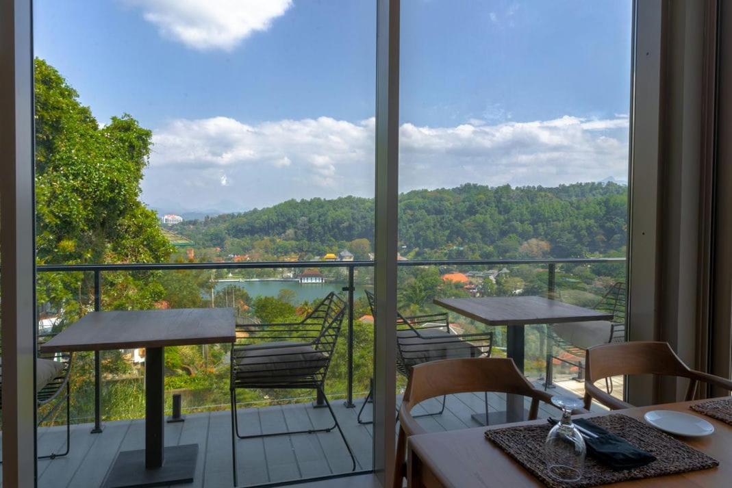 Rivora Heights Hotel Kandy Buitenkant foto