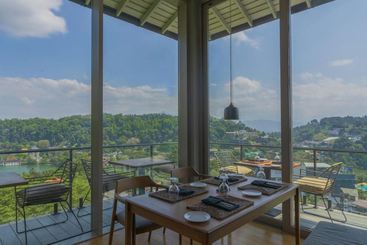Rivora Heights Hotel Kandy Buitenkant foto